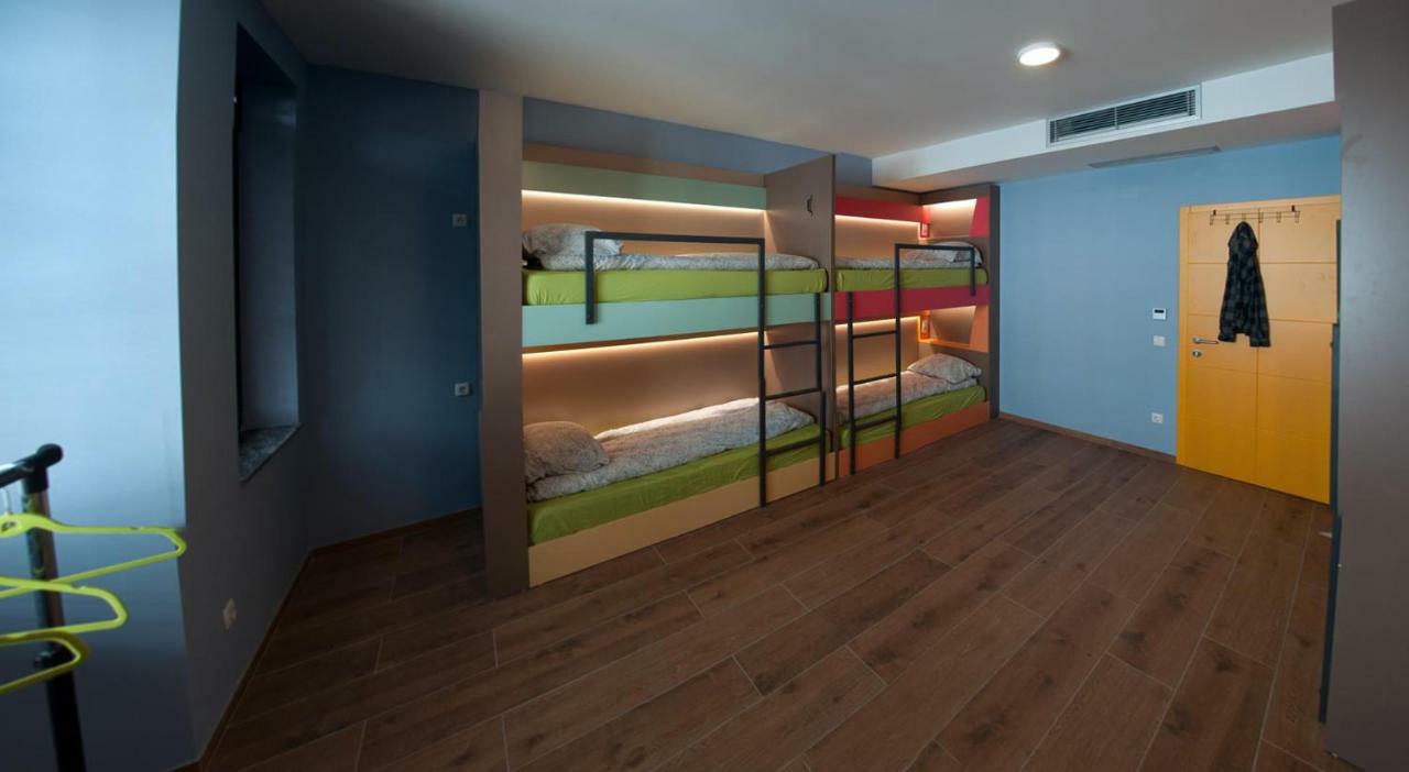 Ura Hostel Prizren Bagian luar foto