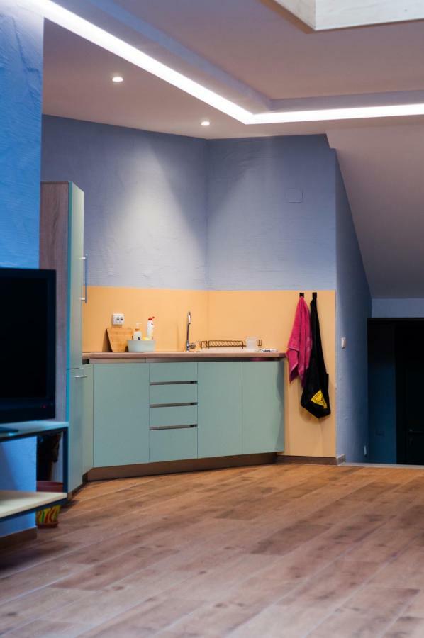 Ura Hostel Prizren Bagian luar foto
