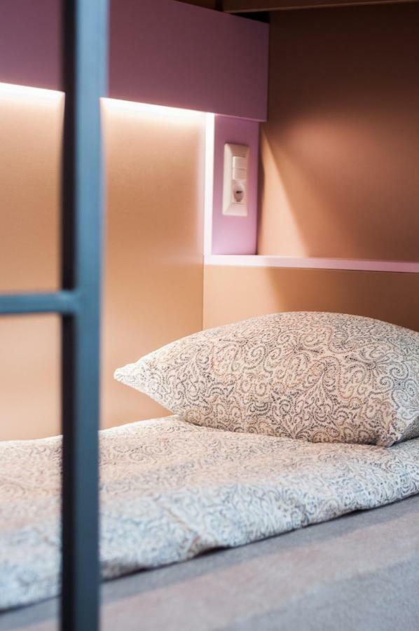 Ura Hostel Prizren Bagian luar foto