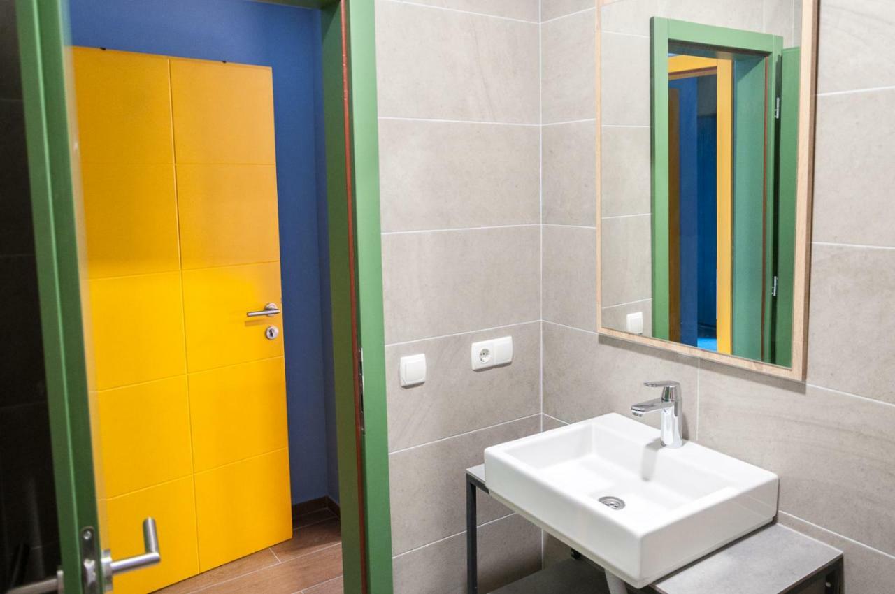 Ura Hostel Prizren Bagian luar foto